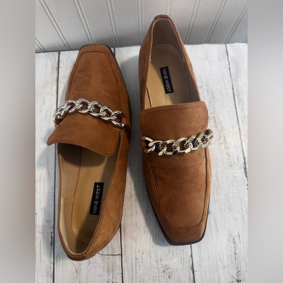 Nine West Women’s Size 9 Chain Detail Loafers in Burnt Orange Suede - Picture 10 of 10